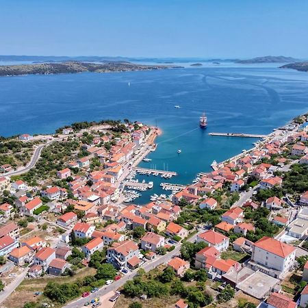 Apartments By The Sea Sali, Dugi Otok - 8121 Exteriér fotografie